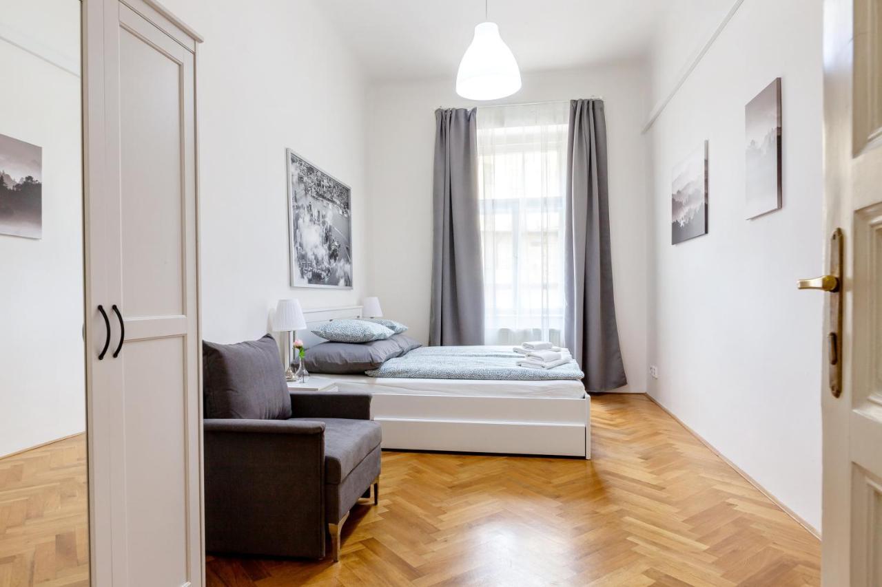Castle Апарт-отель 3*